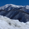 雪下の峰々