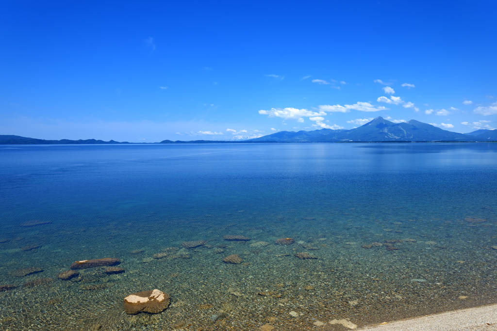 透底湖水