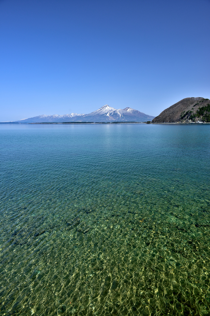 猪苗代湖と磐梯山
