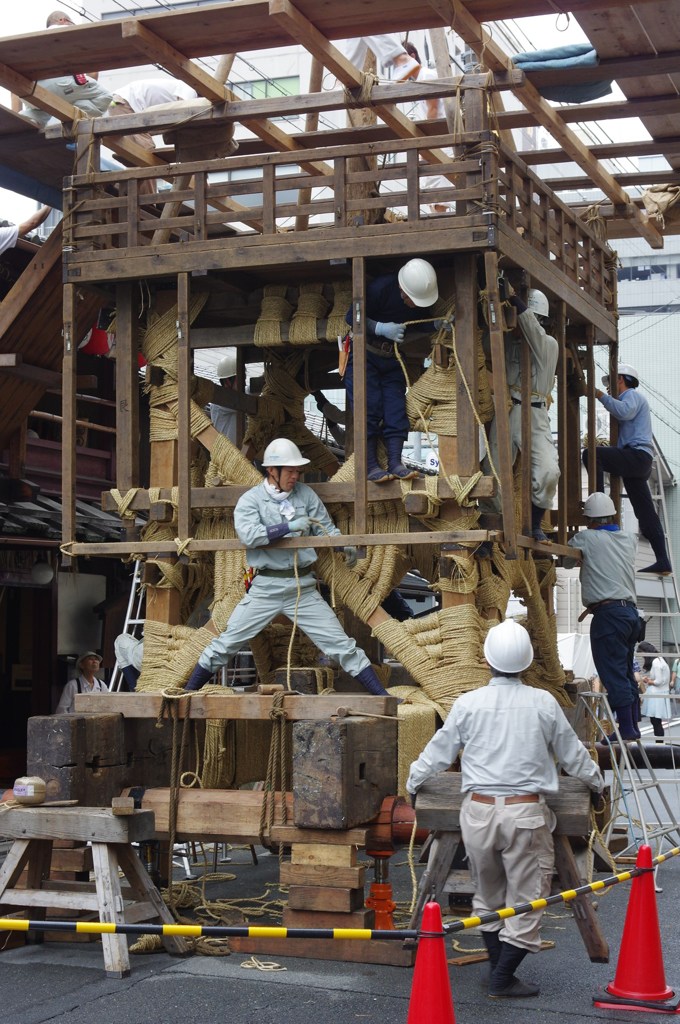鉾建て