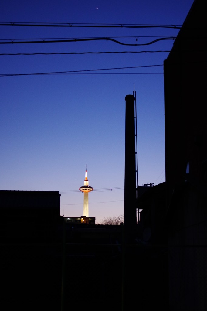 towerのある風景～煙突とtower