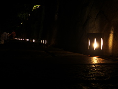 灯の道