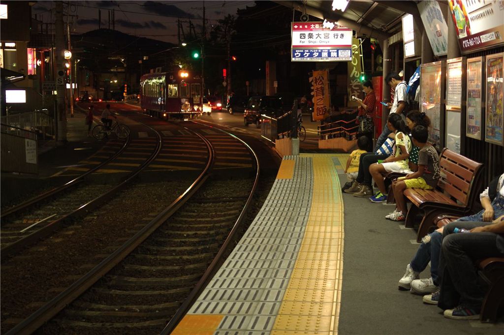 電車が来ま～す