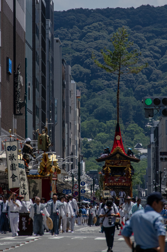 盛夏へ