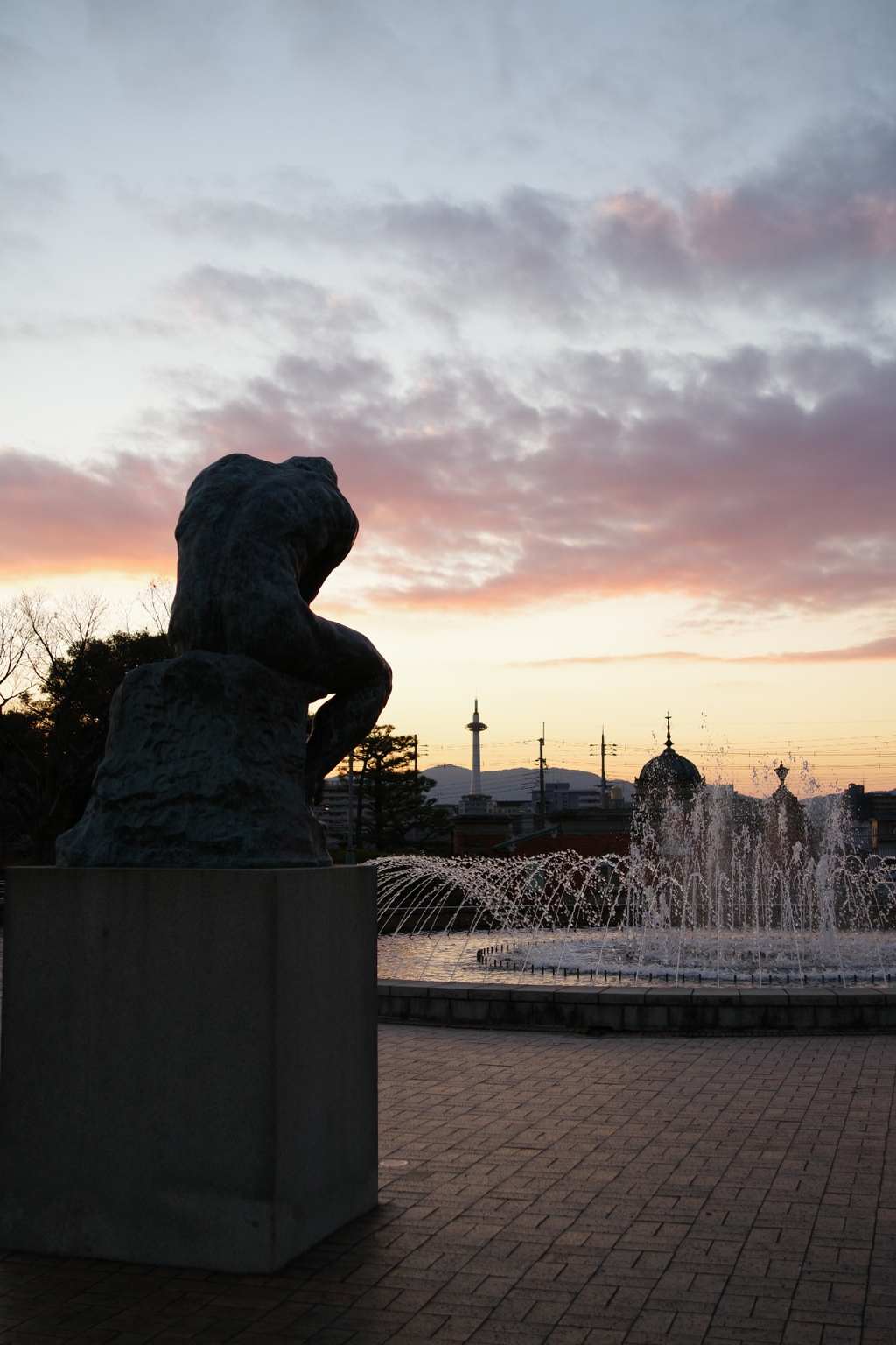 towerのある風景〜背中
