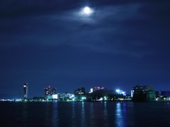 湖都月影