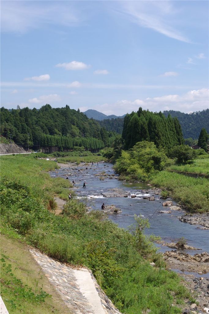 山国の夏