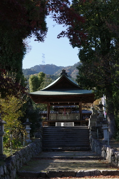 高穴穂神社