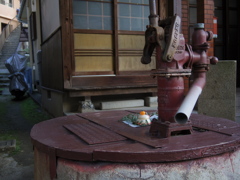 井戸端にて