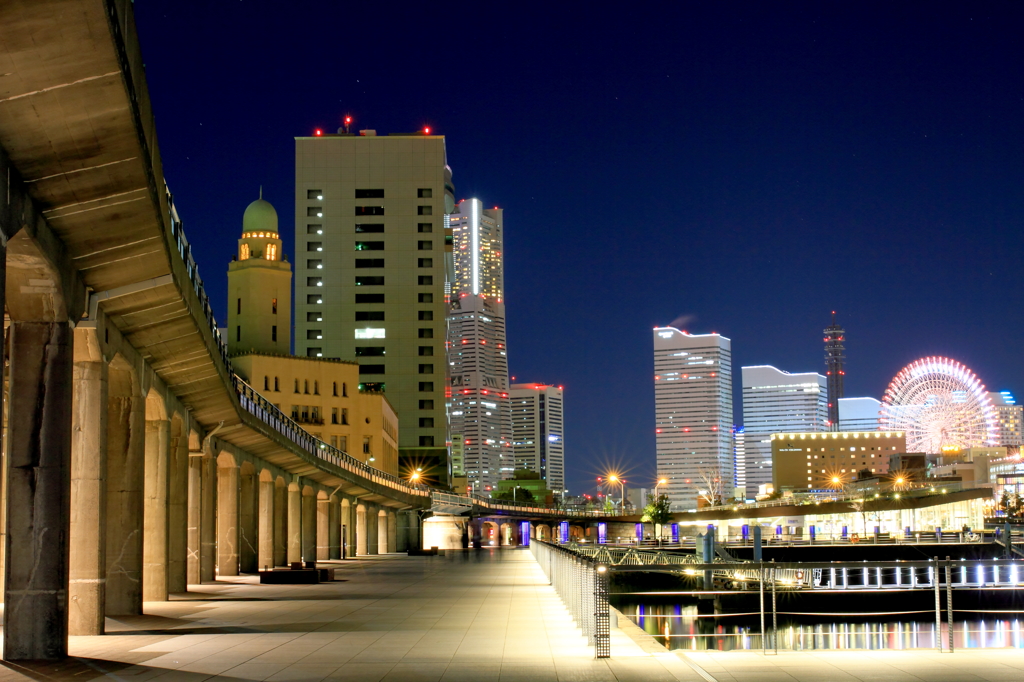 Night promenade