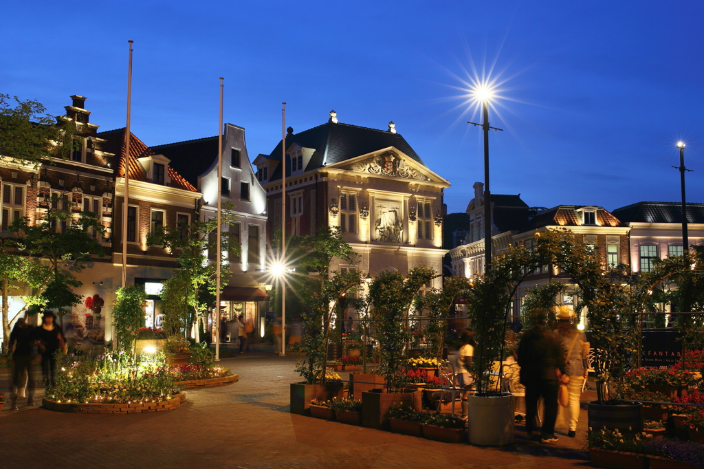 Night of Huis Ten Bosch