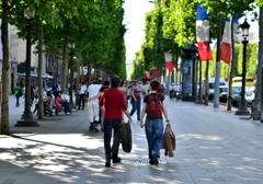 L'Avenue des Champs-Élysées