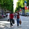 L'Avenue des Champs-Élysées