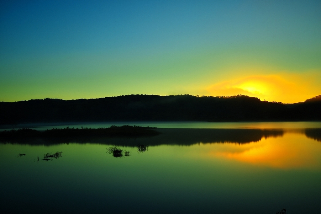 Sunrise green flash