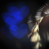 The heart that is blue on a feather﻿