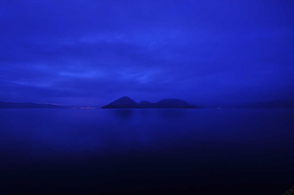 Calm deep blue