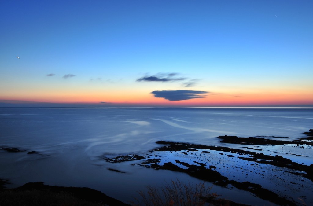 Line of the silver horizon