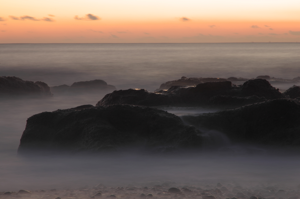 朝の海(1)