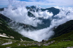 雲 遊ぶ