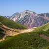 山小屋のある風景　-谷に佇む-