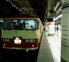 新型？　特急あかぎ