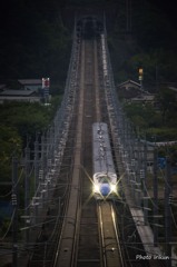 谷を走る