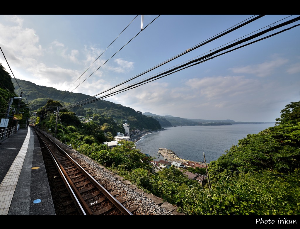 伊豆北川駅より海を望む