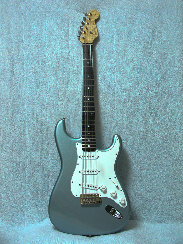 STRATOCASTER