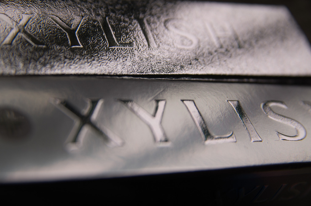ＸＹＬＩＳＨ