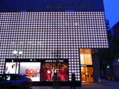 LOUIS VUITTON