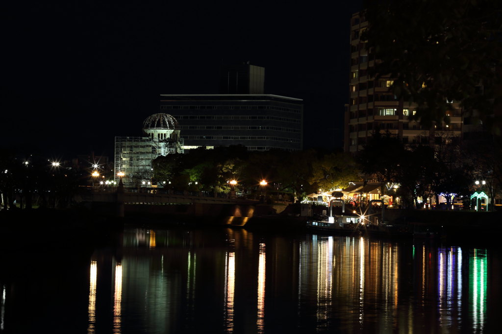 広島の夜