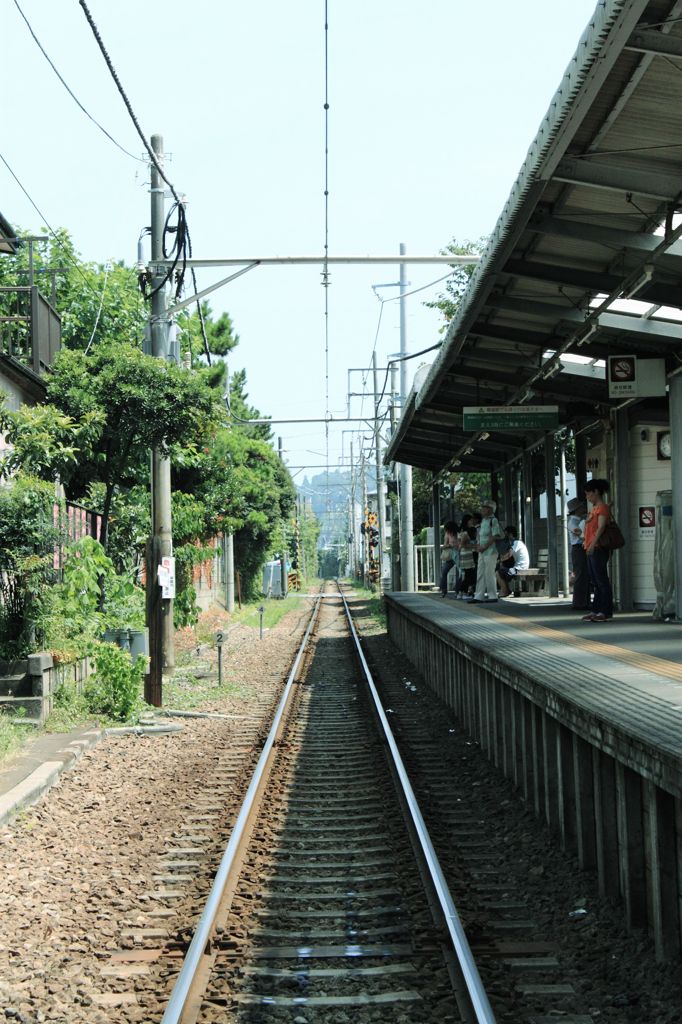この線路を進むと・・・