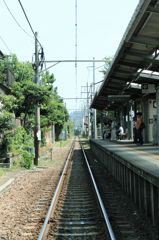 この線路を進むと・・・