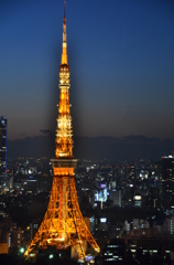 暮れていく空の下で