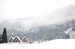 雪深き村