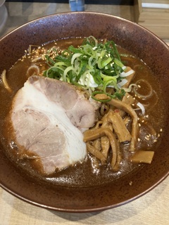 九段下の赤味噌ラーメン