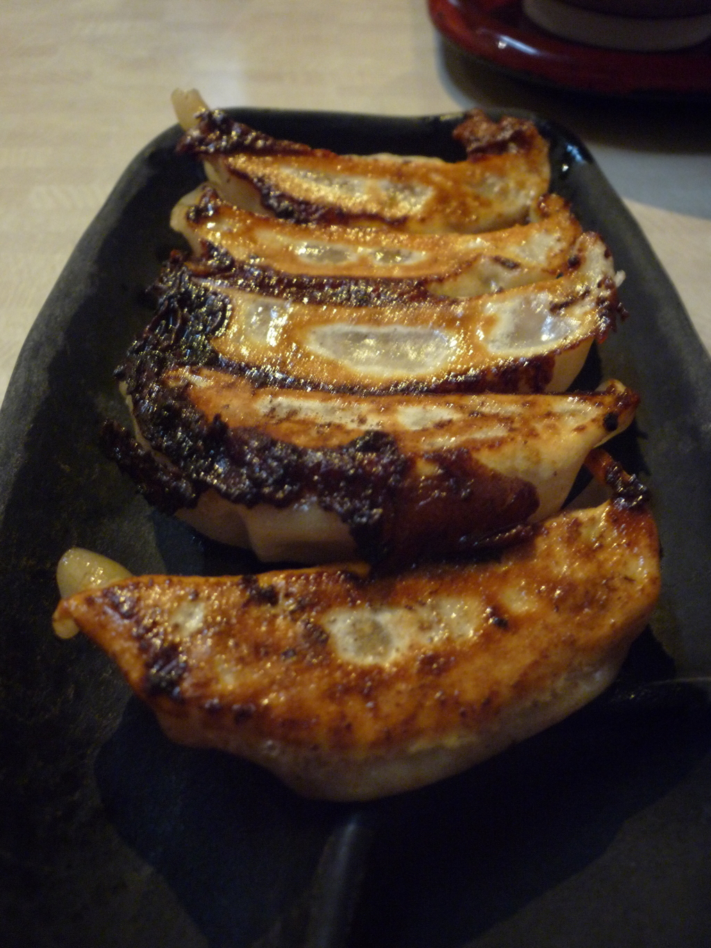 コゲ付き餃子