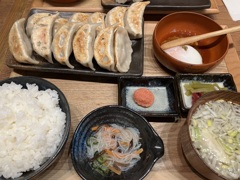 調布ダンダダンのWギョーザ定食