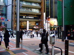 新宿東口