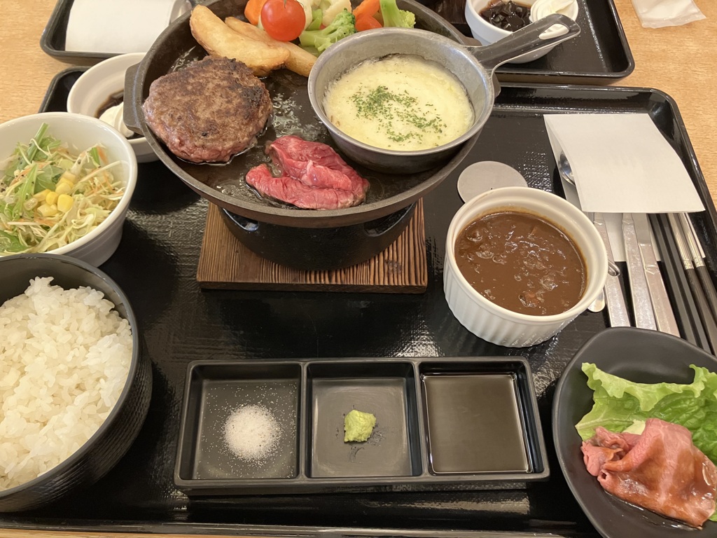 筑波のハンバーグセット