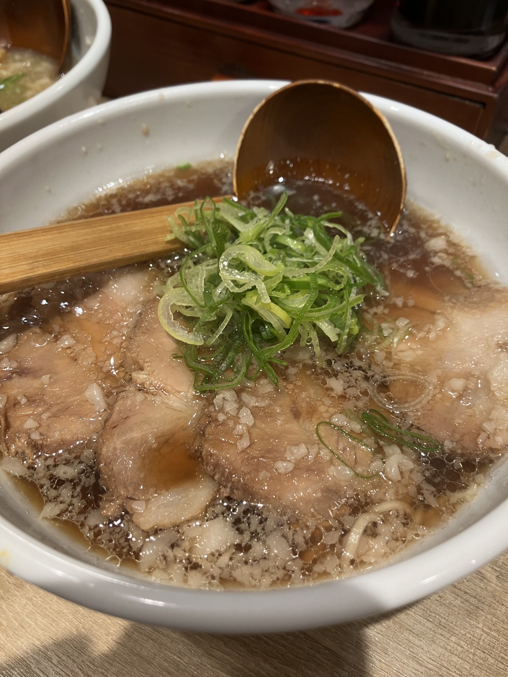 鶏がらスープのチャーシュー麺