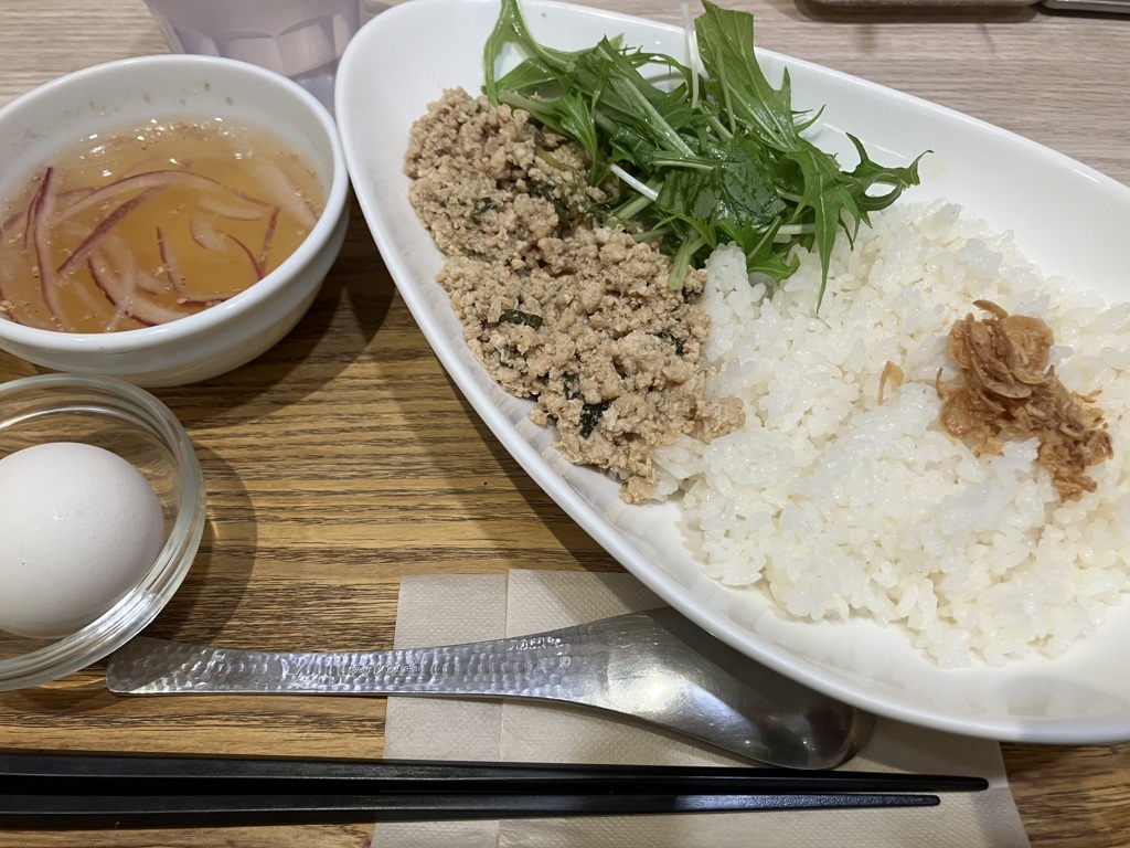 卵あと乗せガパオライス