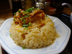 肉乗せチャーハン