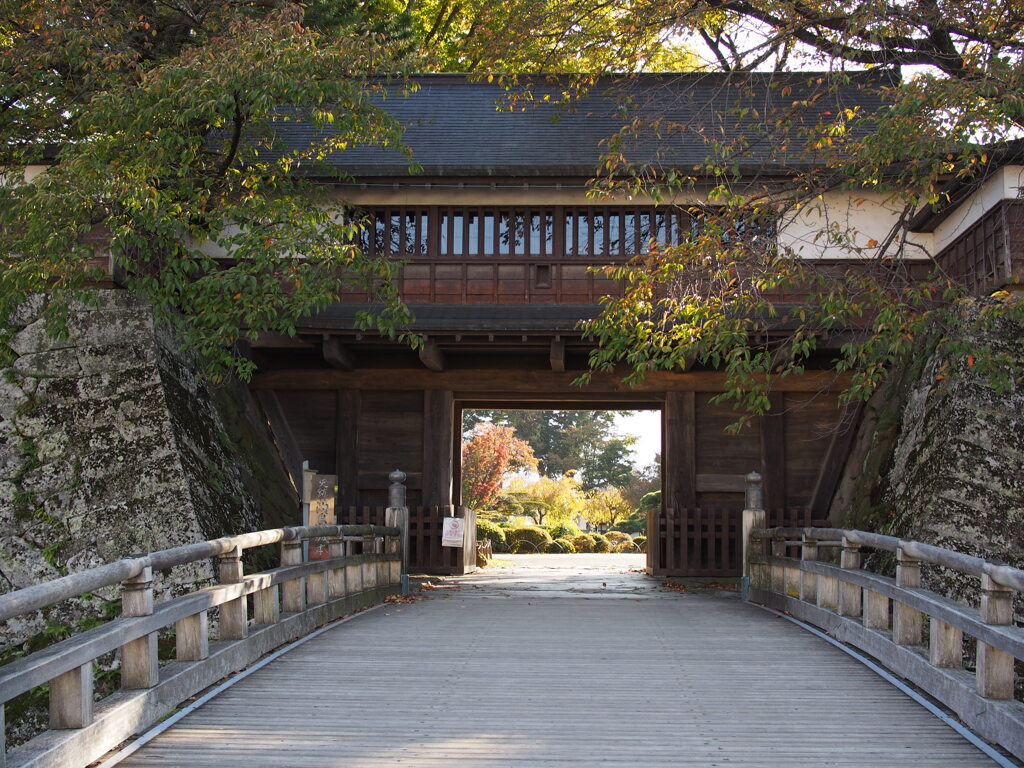 諏訪高島城冠木門