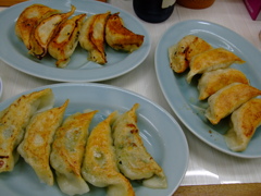 八幡山の焼き餃子3種