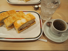 コンパルのエビカツサンド