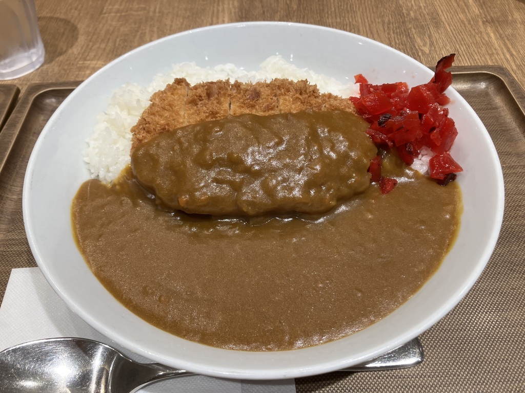 新宿リオのカツカレー
