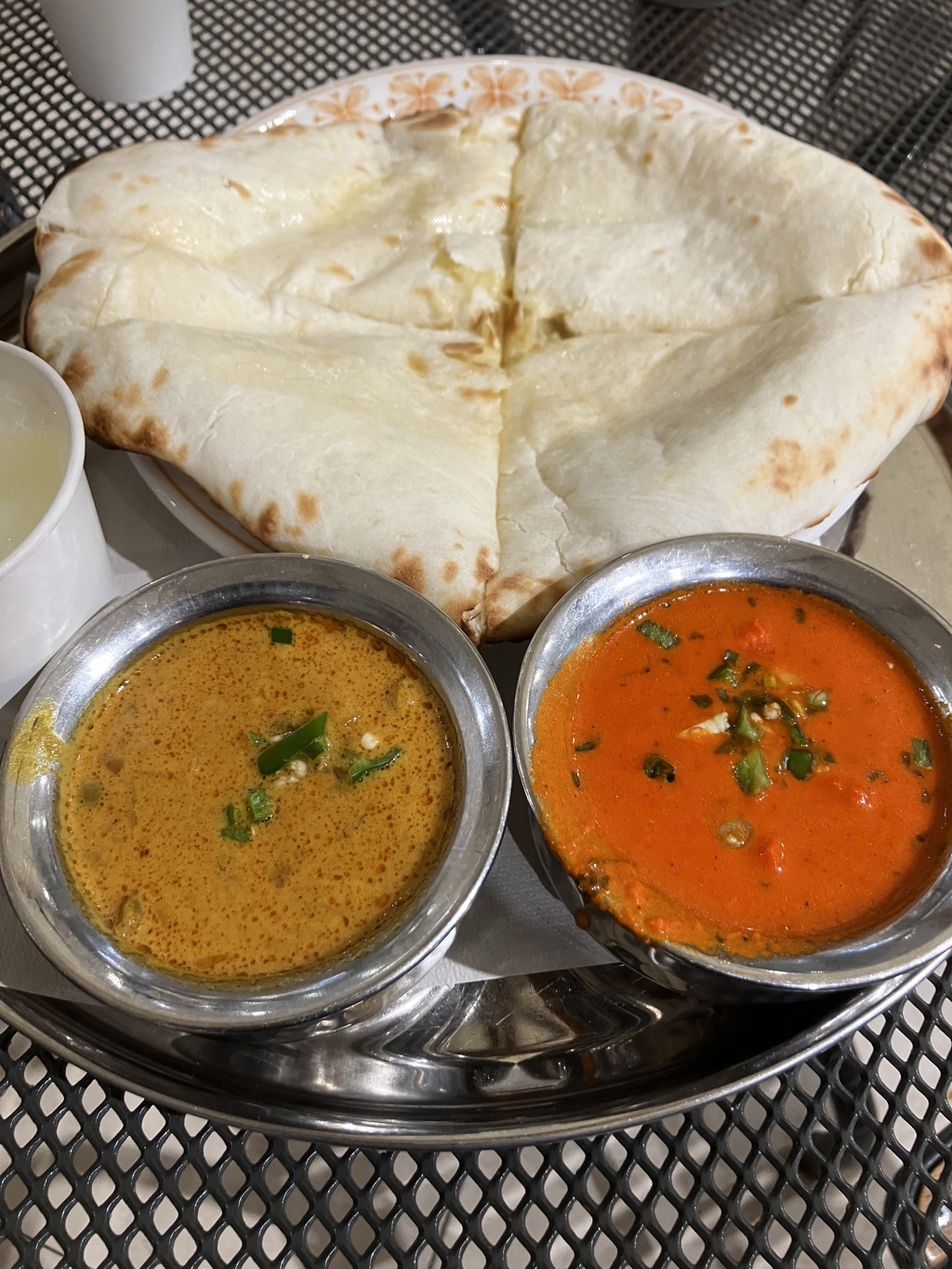 豊田2種のカレーとチーズナン