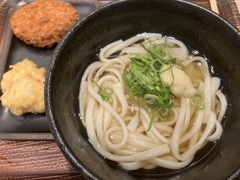 かけうどんとコロッケと鳥から
