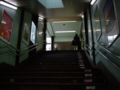 駅の階段